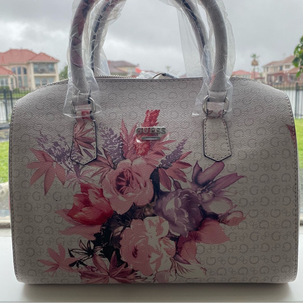 GUESS floral spring purse - Picture 2 of 6